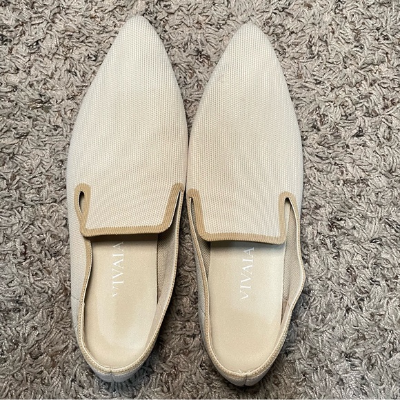 Vivaia Monica Pointed Toe Loafers Womens‎ Size US9/40EU Cream Ivory Flats Shoes - Picture 4 of 15